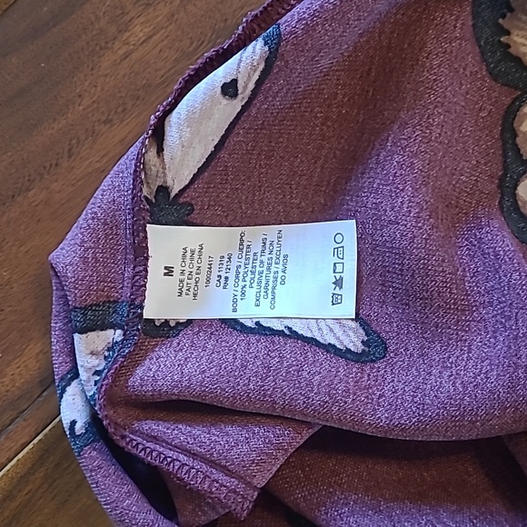 Size medium Dynamite blouse - Picture 4 of 7